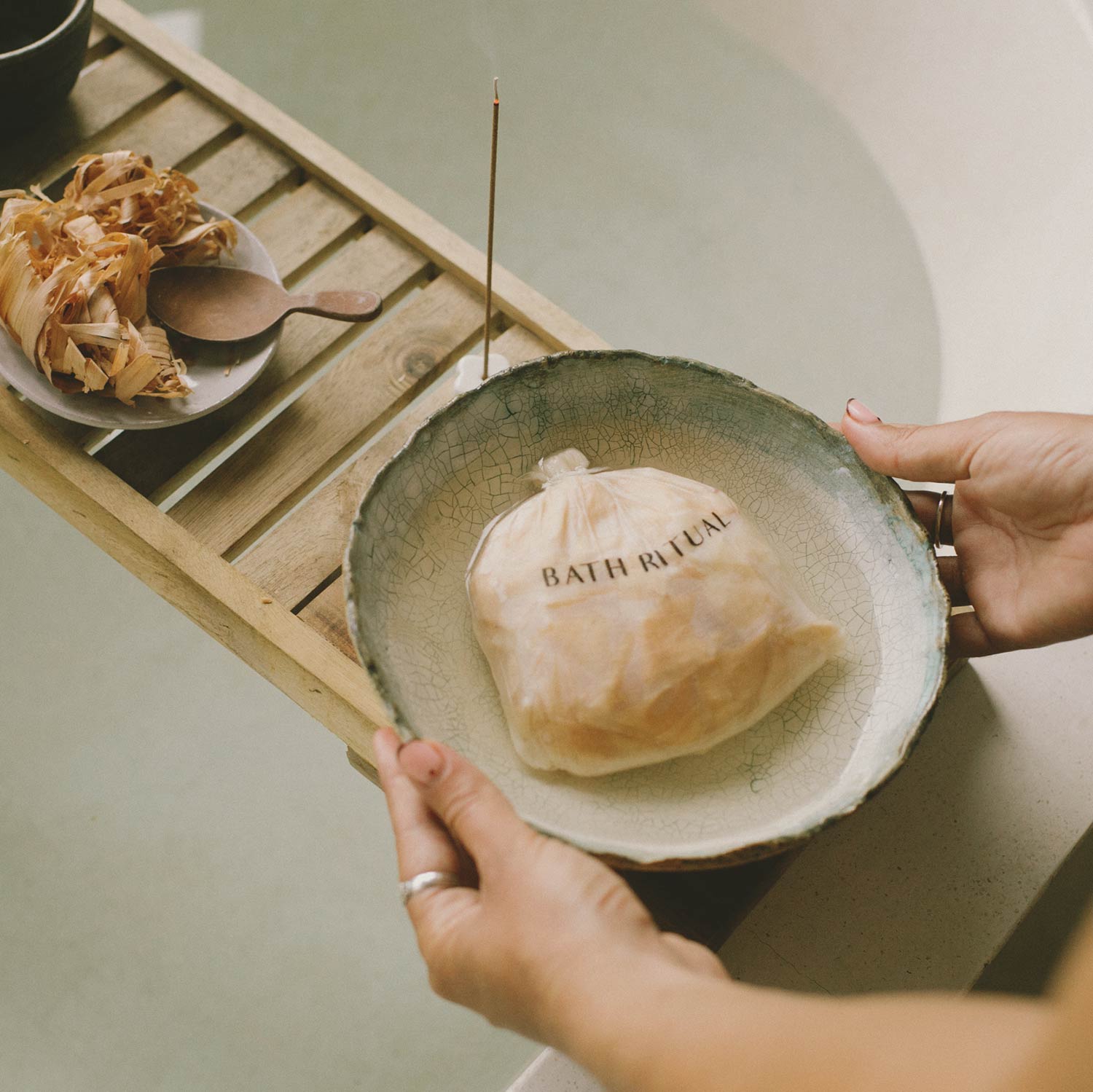 Hinoki Japanese Cypress Bath Flakes