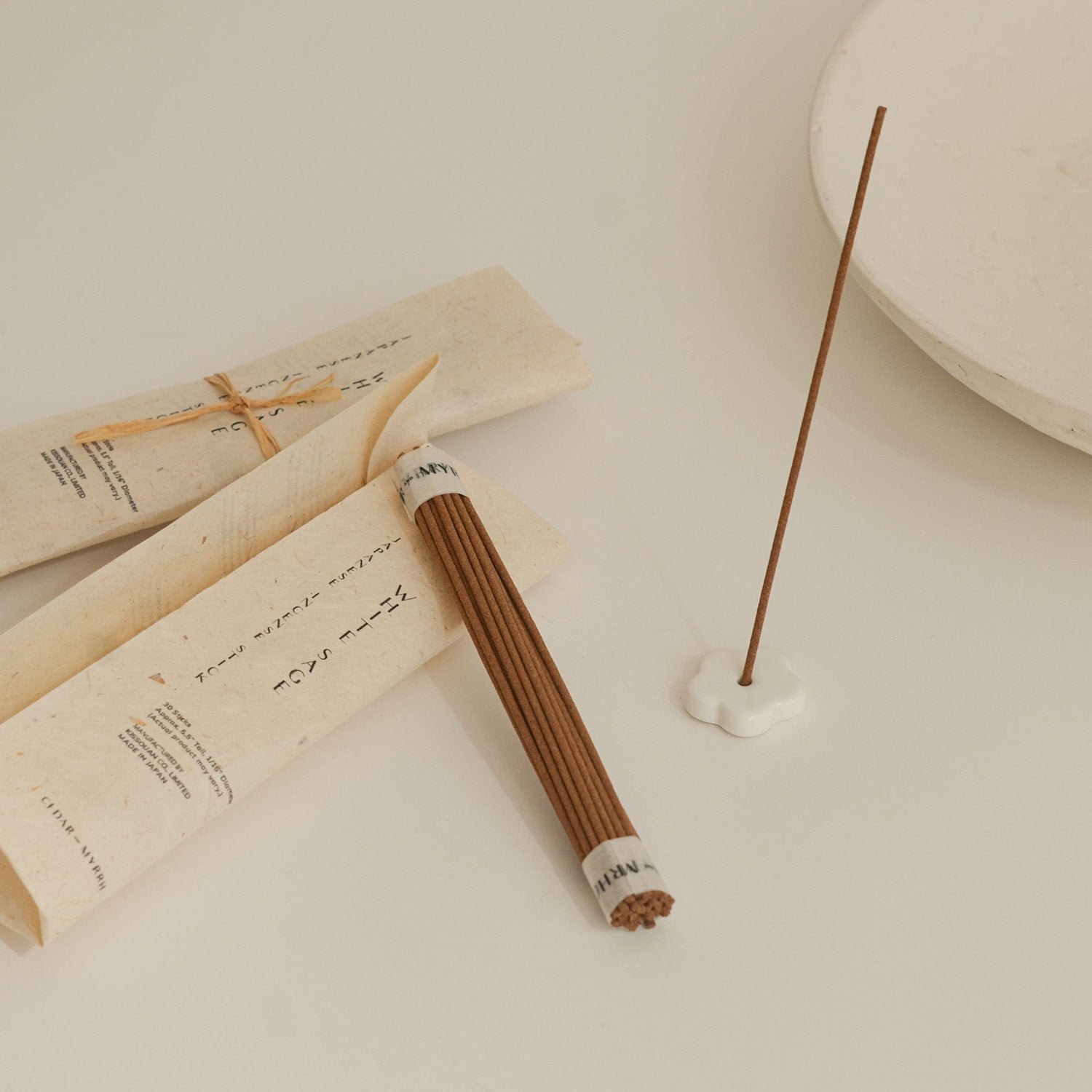 White Sage Japanese Incense Stick Set – 30 Sticks with Ceramic Holder